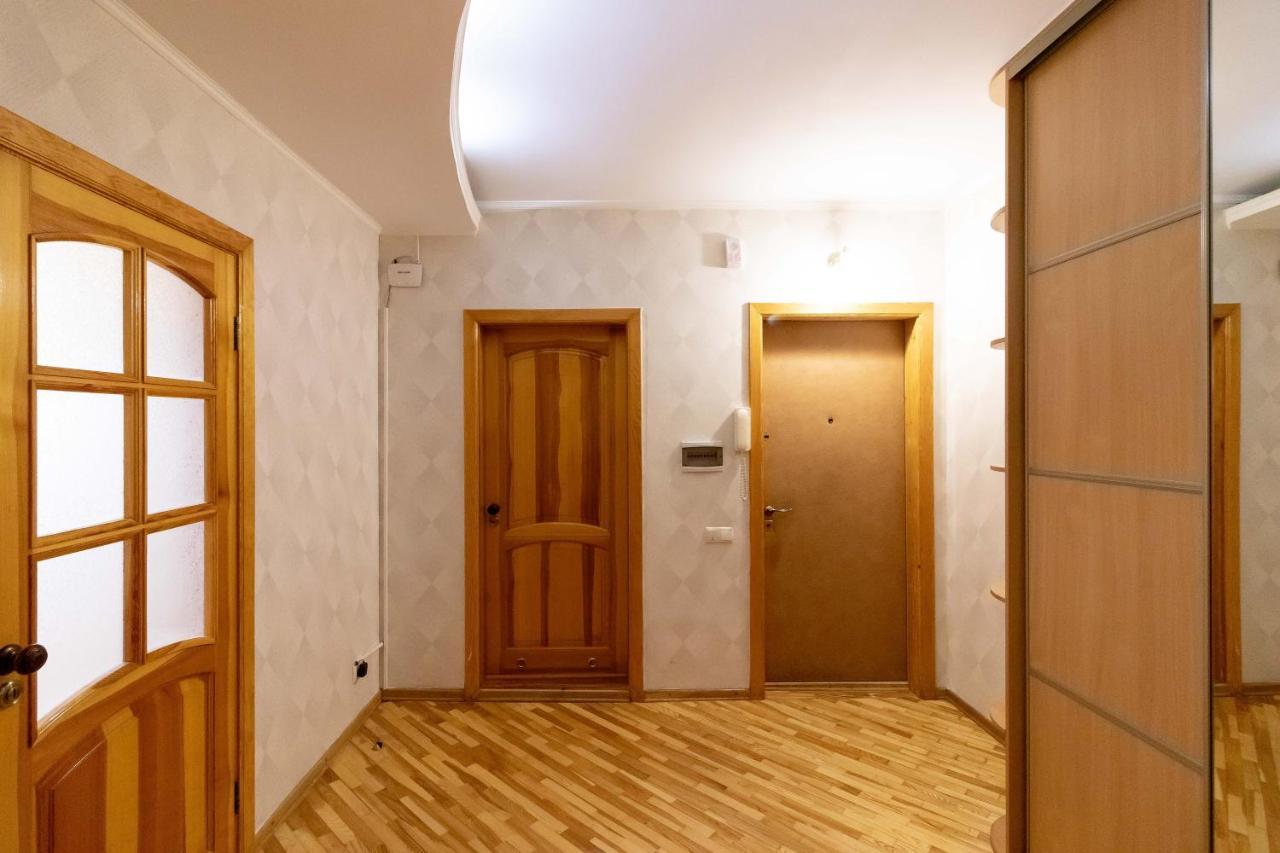 Kvartirkoff Na Ozernaya 8 Kiev Esterno foto